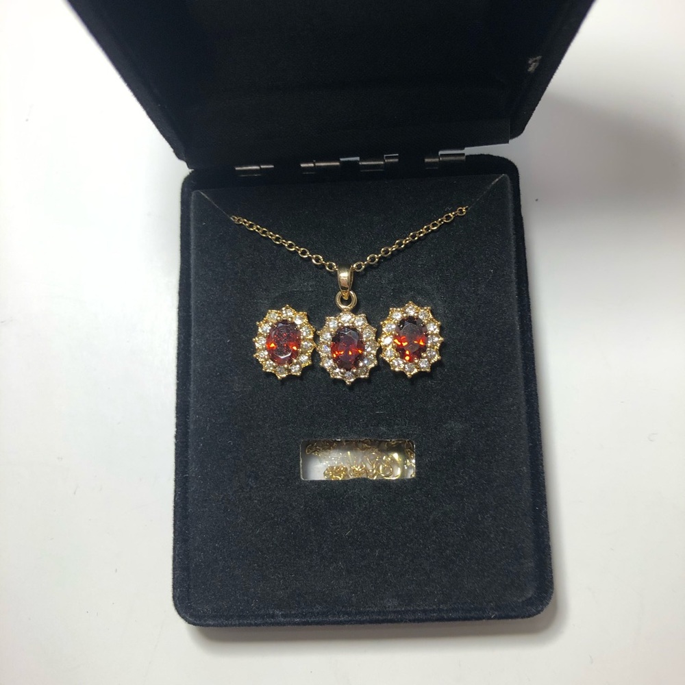 Amber Stone Rhinestone Necklace Set 🍁
